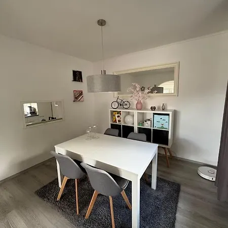 Wunderschoenes Einfamilienhaus Σπίτι διακοπών